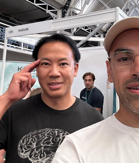 Jim Kwik and London Nootropics team at an exhibition